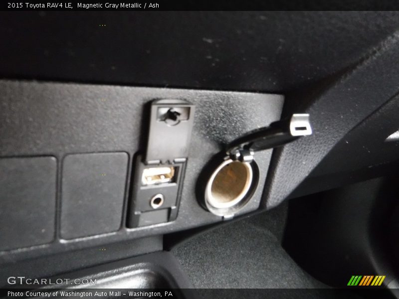 Magnetic Gray Metallic / Ash 2015 Toyota RAV4 LE