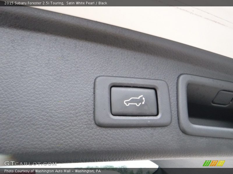 Satin White Pearl / Black 2015 Subaru Forester 2.5i Touring