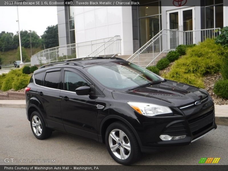 Tuxedo Black Metallic / Charcoal Black 2013 Ford Escape SE 1.6L EcoBoost 4WD