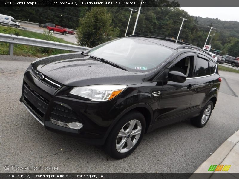 Tuxedo Black Metallic / Charcoal Black 2013 Ford Escape SE 1.6L EcoBoost 4WD