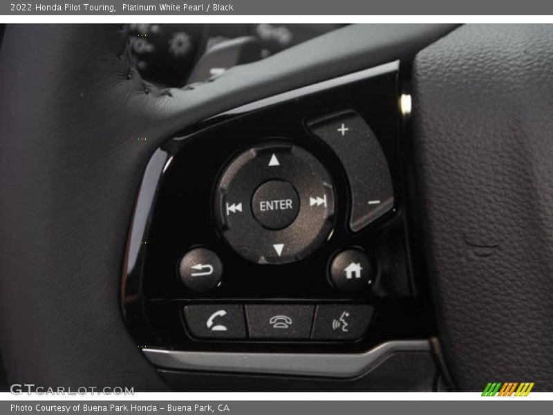 Platinum White Pearl / Black 2022 Honda Pilot Touring