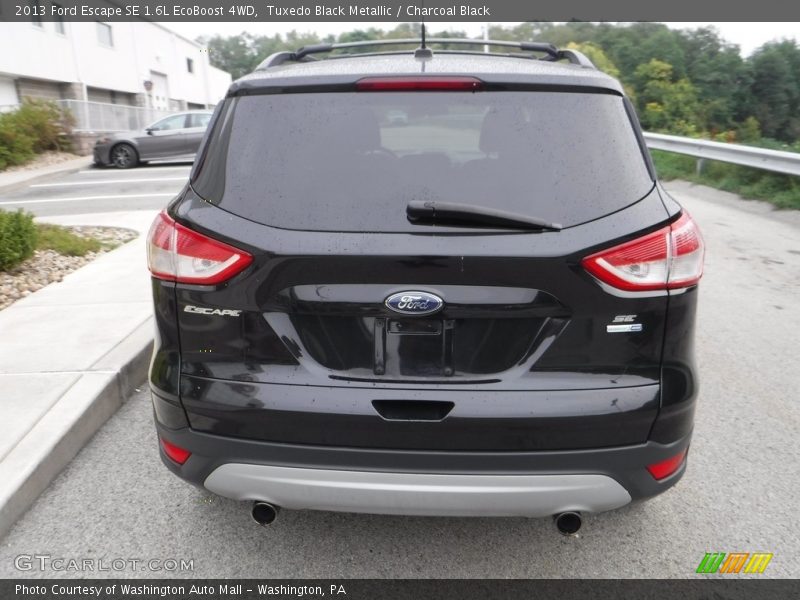 Tuxedo Black Metallic / Charcoal Black 2013 Ford Escape SE 1.6L EcoBoost 4WD