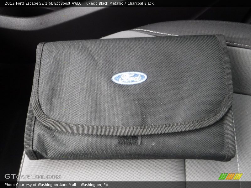 Tuxedo Black Metallic / Charcoal Black 2013 Ford Escape SE 1.6L EcoBoost 4WD