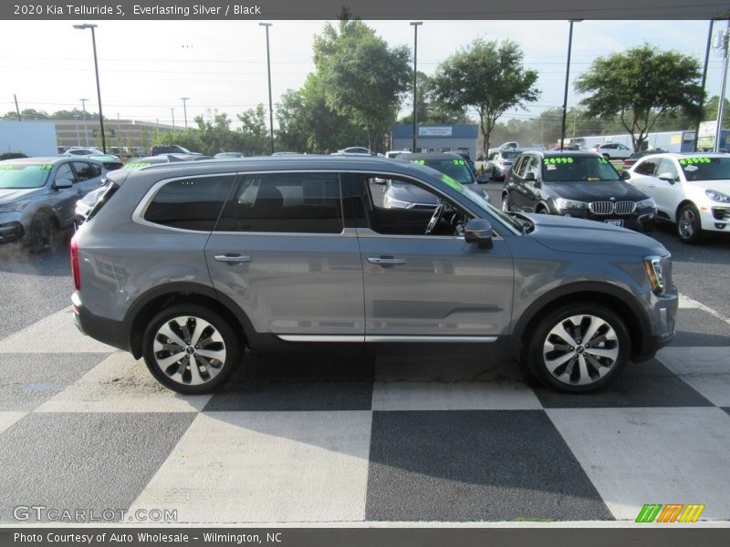 Everlasting Silver / Black 2020 Kia Telluride S
