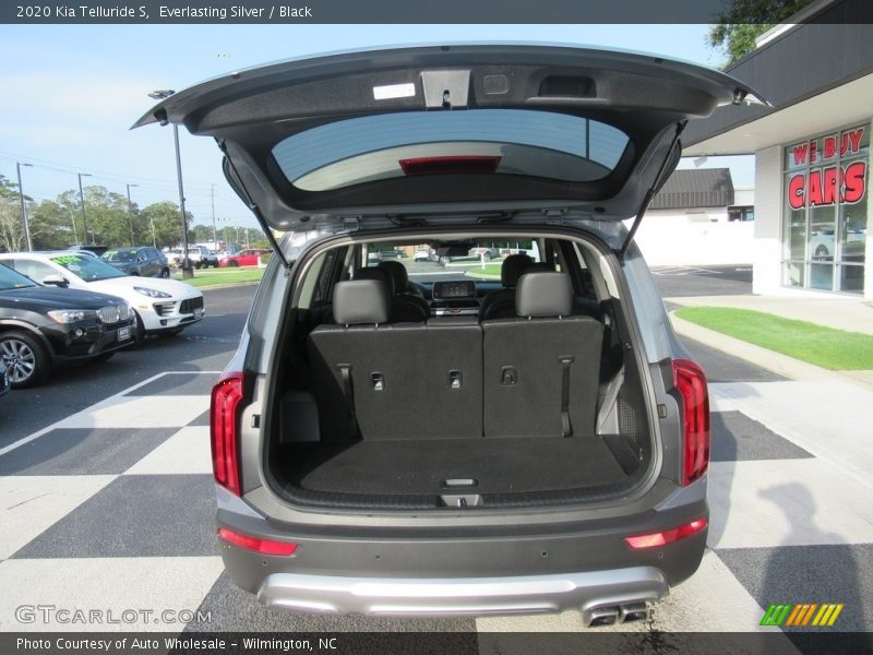 Everlasting Silver / Black 2020 Kia Telluride S