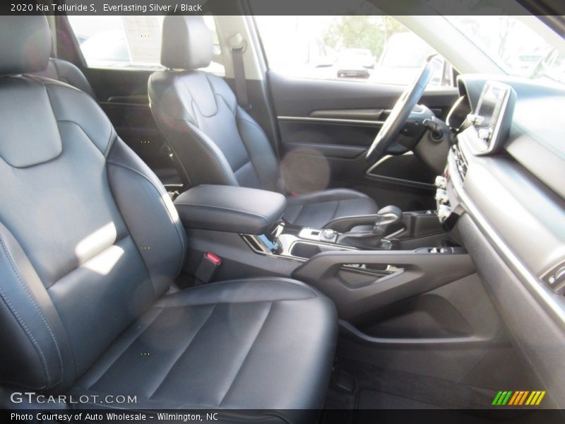 Everlasting Silver / Black 2020 Kia Telluride S