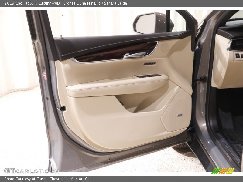 Door Panel of 2019 XT5 Luxury AWD