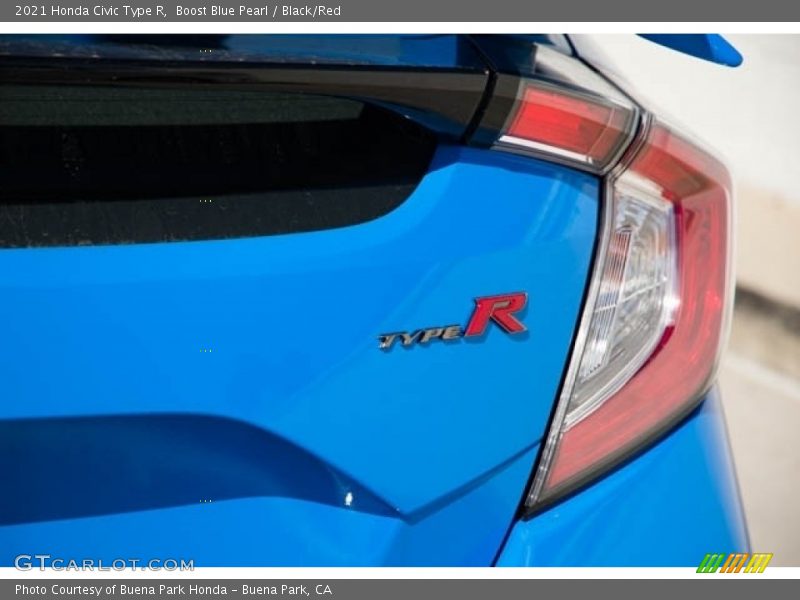 Boost Blue Pearl / Black/Red 2021 Honda Civic Type R
