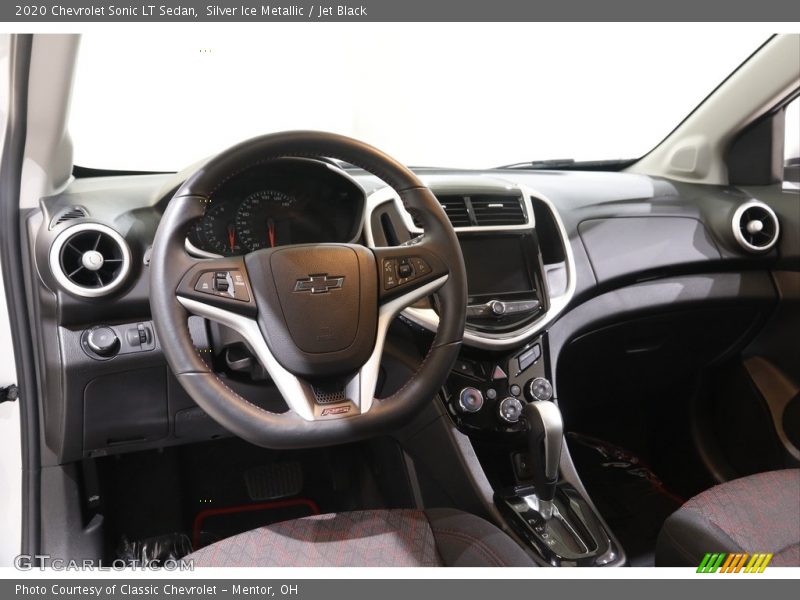 Silver Ice Metallic / Jet Black 2020 Chevrolet Sonic LT Sedan