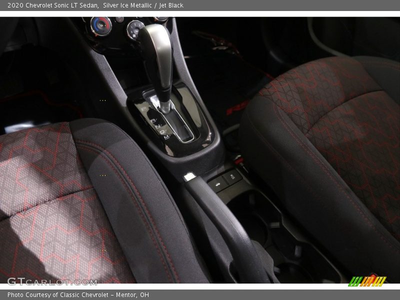 Silver Ice Metallic / Jet Black 2020 Chevrolet Sonic LT Sedan