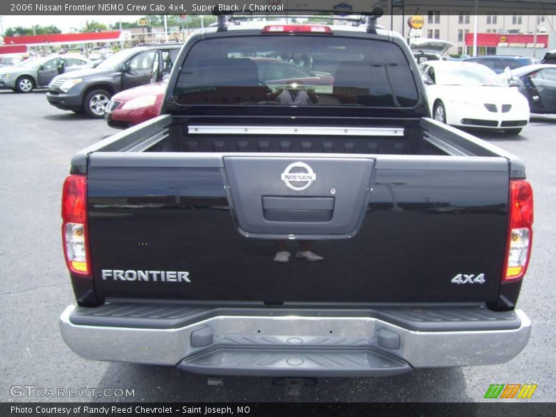 Super Black / Charcoal 2006 Nissan Frontier NISMO Crew Cab 4x4