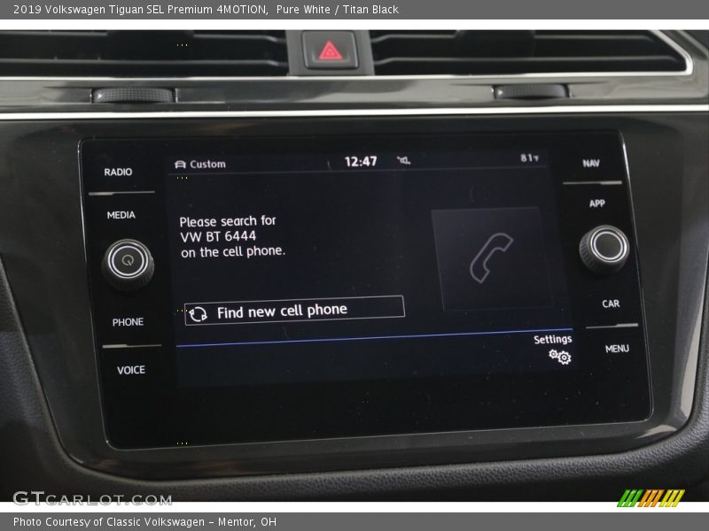 Pure White / Titan Black 2019 Volkswagen Tiguan SEL Premium 4MOTION
