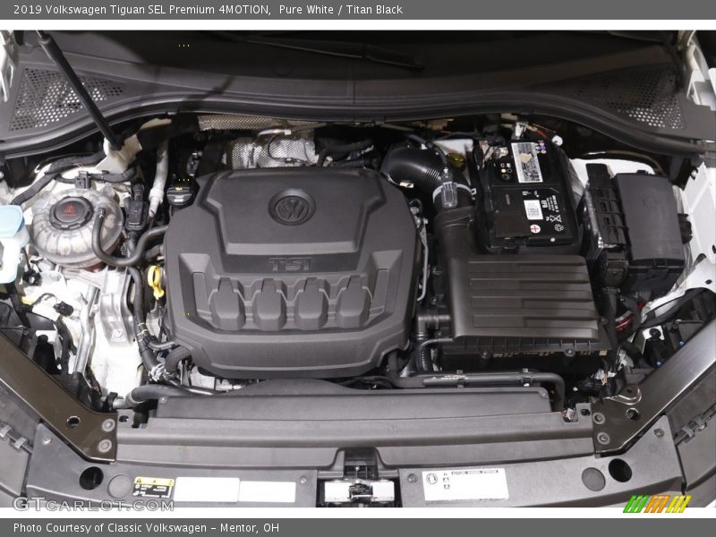Pure White / Titan Black 2019 Volkswagen Tiguan SEL Premium 4MOTION