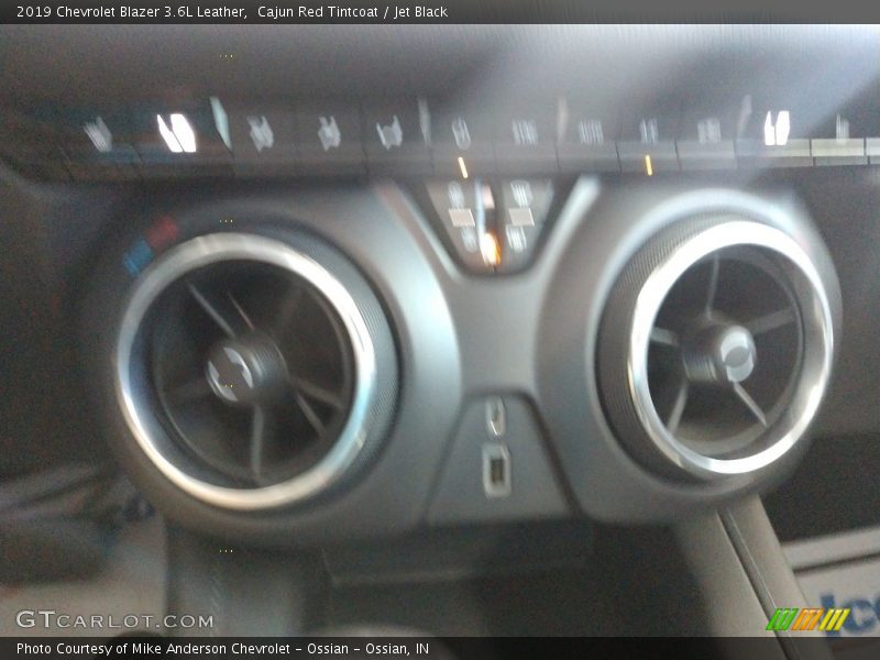 Cajun Red Tintcoat / Jet Black 2019 Chevrolet Blazer 3.6L Leather
