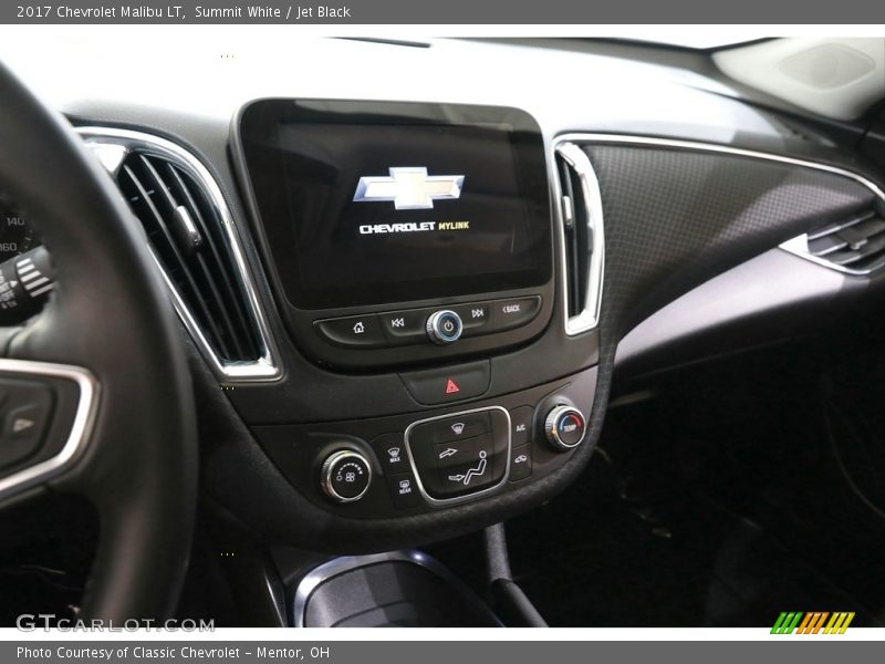 Summit White / Jet Black 2017 Chevrolet Malibu LT
