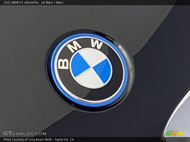  2022 X5 xDrive45e Logo