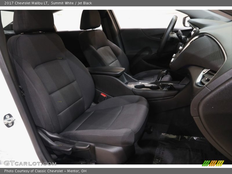 Summit White / Jet Black 2017 Chevrolet Malibu LT