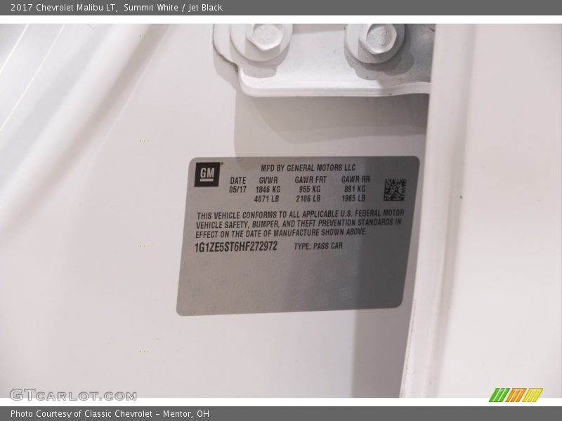 Summit White / Jet Black 2017 Chevrolet Malibu LT