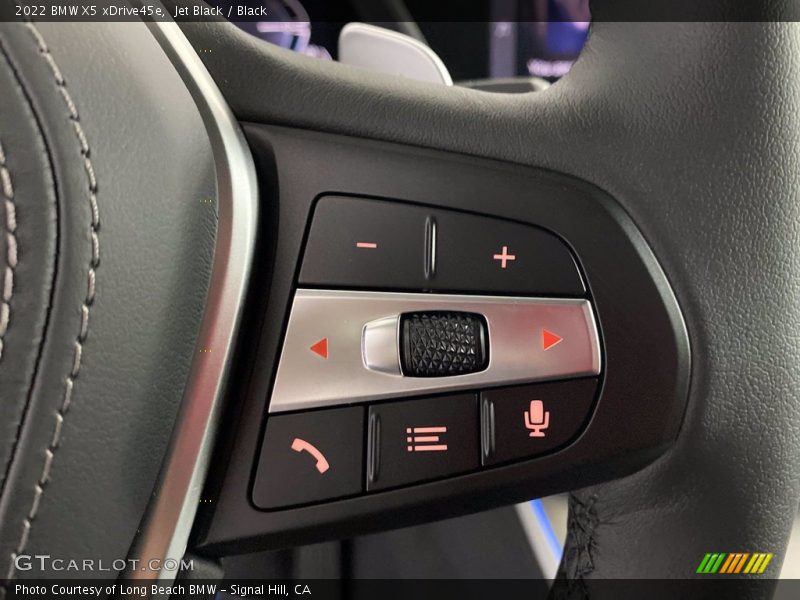  2022 X5 xDrive45e Steering Wheel