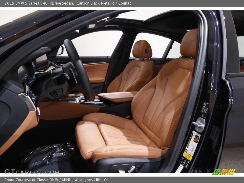 Carbon Black Metallic / Cognac 2019 BMW 5 Series 540i xDrive Sedan