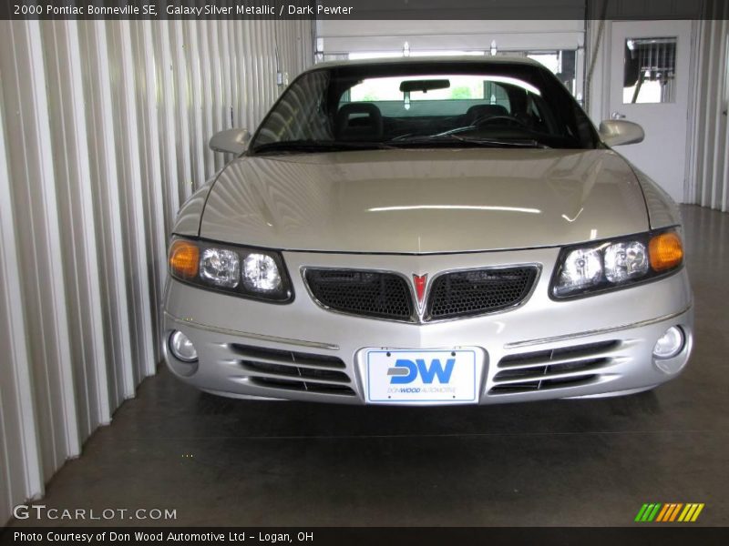 Galaxy Silver Metallic / Dark Pewter 2000 Pontiac Bonneville SE