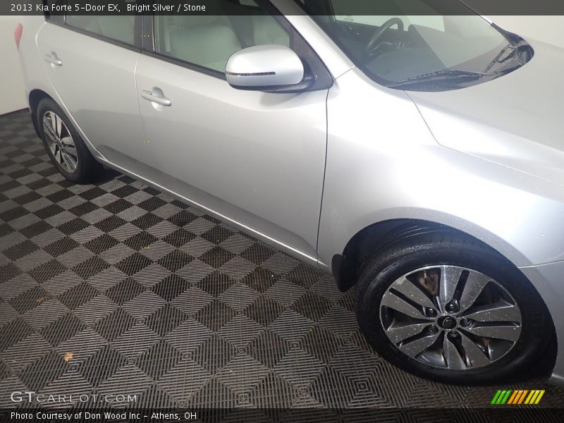 Bright Silver / Stone 2013 Kia Forte 5-Door EX