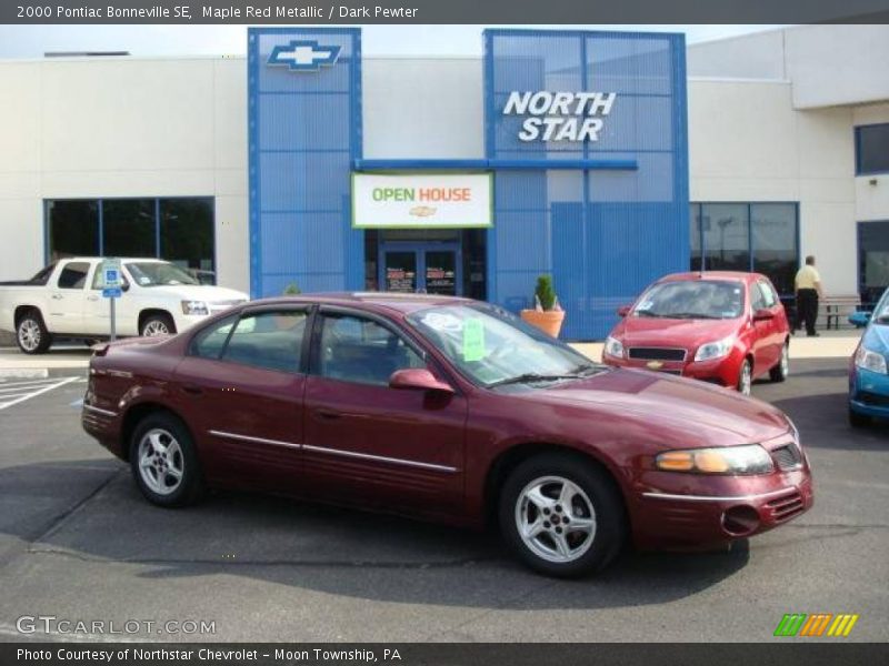 Maple Red Metallic / Dark Pewter 2000 Pontiac Bonneville SE