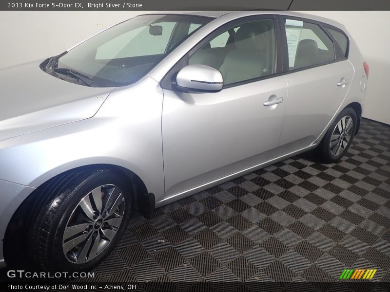 Bright Silver / Stone 2013 Kia Forte 5-Door EX