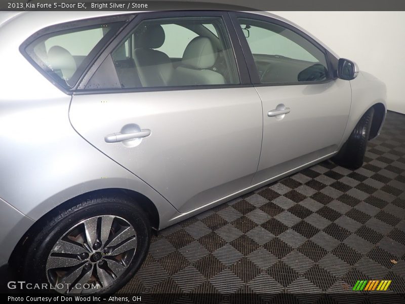 Bright Silver / Stone 2013 Kia Forte 5-Door EX