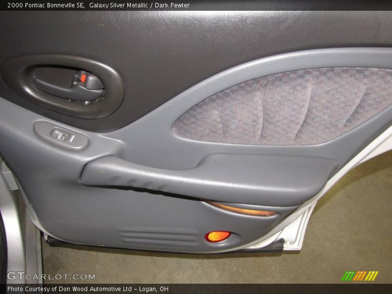 Galaxy Silver Metallic / Dark Pewter 2000 Pontiac Bonneville SE