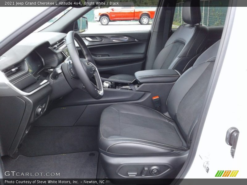 Front Seat of 2021 Grand Cherokee L Altitude 4x4