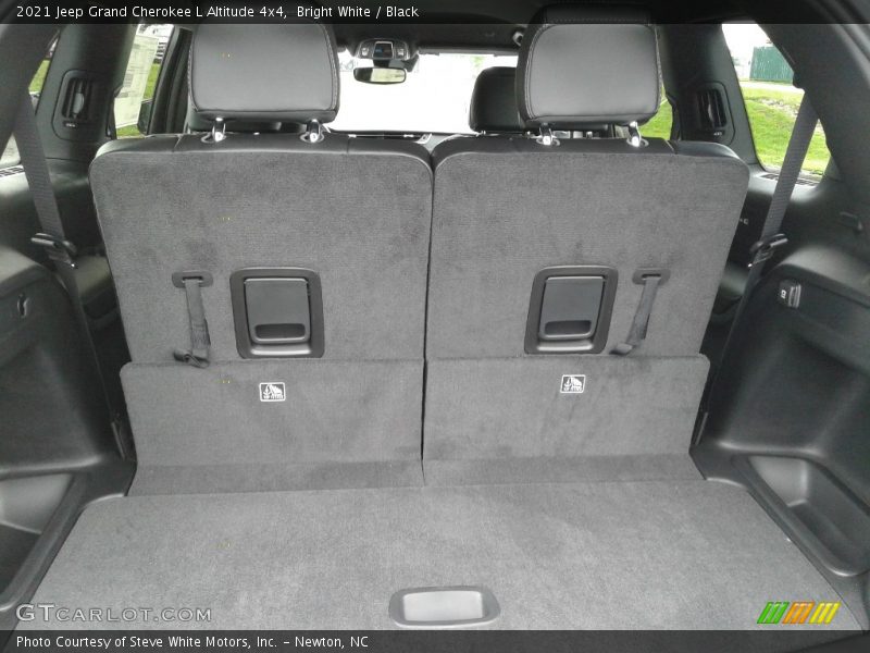  2021 Grand Cherokee L Altitude 4x4 Trunk