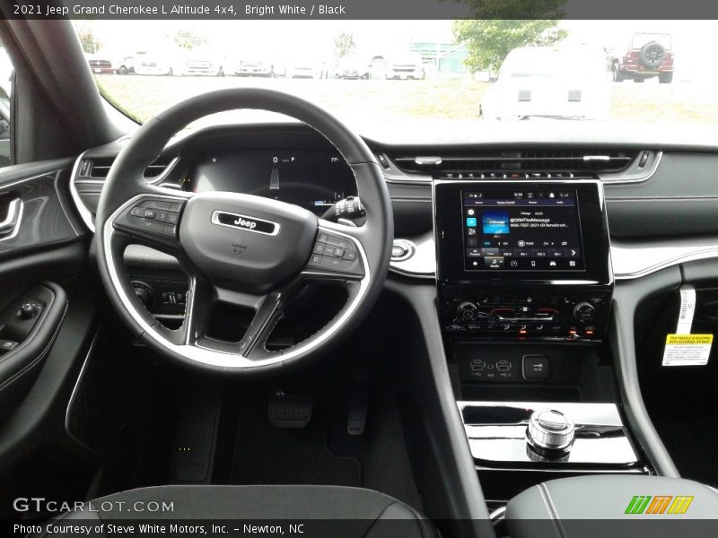 Dashboard of 2021 Grand Cherokee L Altitude 4x4