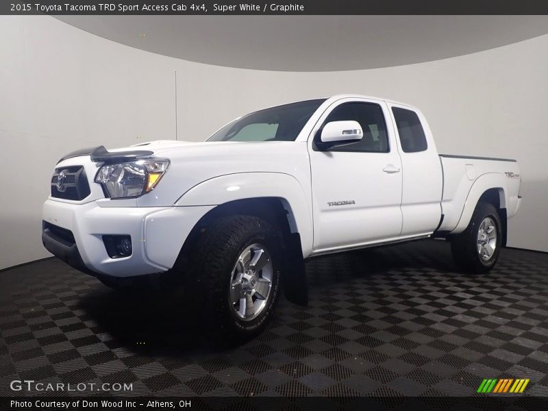 Super White / Graphite 2015 Toyota Tacoma TRD Sport Access Cab 4x4