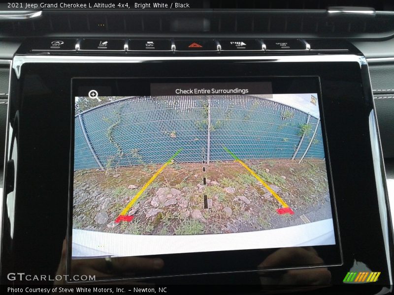 Controls of 2021 Grand Cherokee L Altitude 4x4