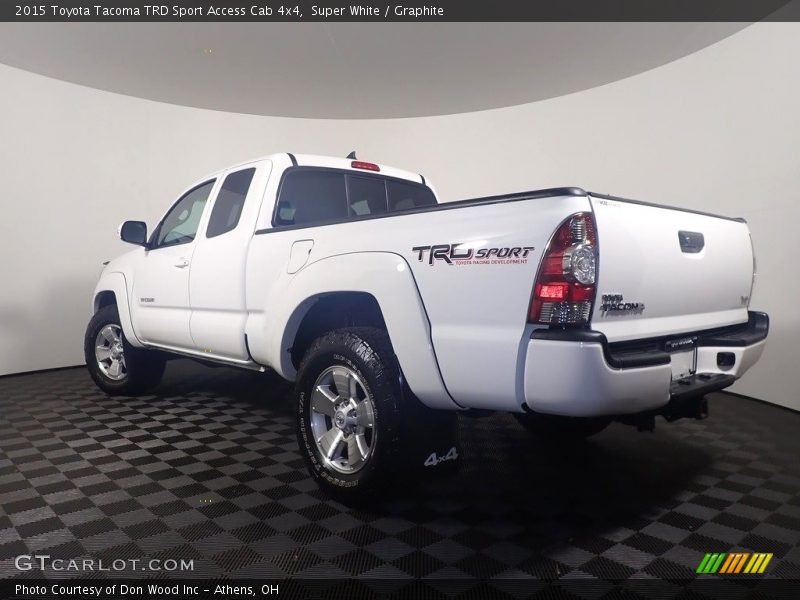 Super White / Graphite 2015 Toyota Tacoma TRD Sport Access Cab 4x4
