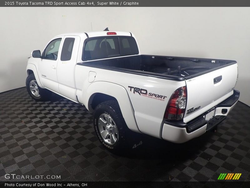 Super White / Graphite 2015 Toyota Tacoma TRD Sport Access Cab 4x4