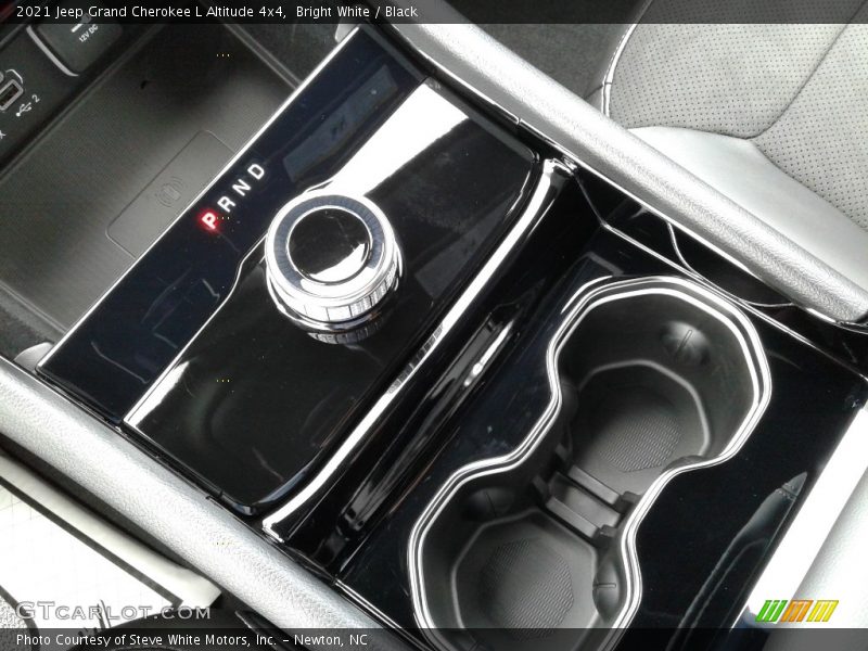  2021 Grand Cherokee L Altitude 4x4 8 Speed Automatic Shifter