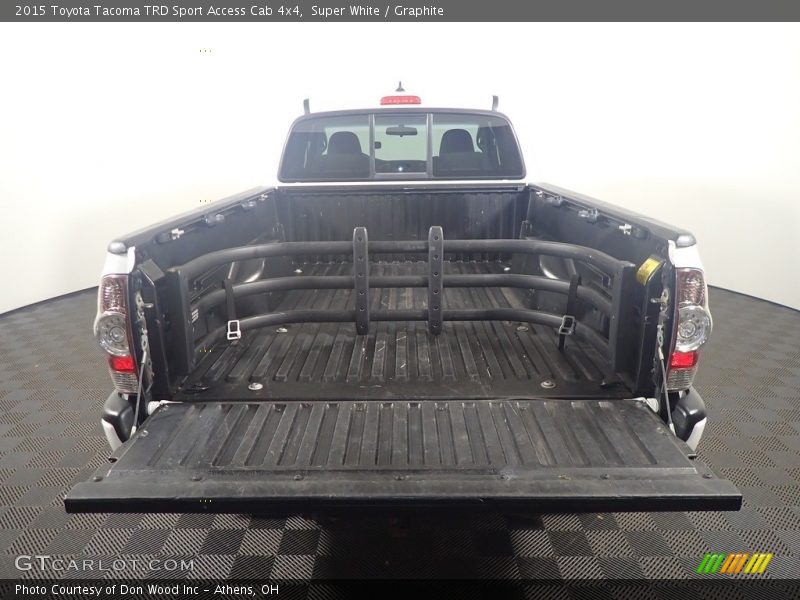 Super White / Graphite 2015 Toyota Tacoma TRD Sport Access Cab 4x4