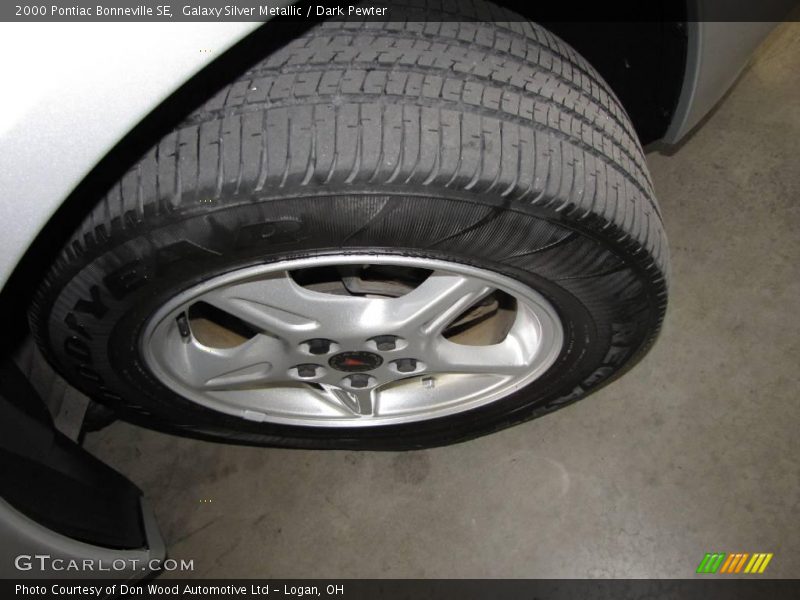Galaxy Silver Metallic / Dark Pewter 2000 Pontiac Bonneville SE