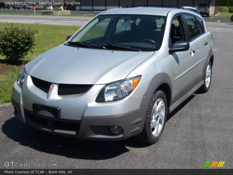 Satellite Silver / Graphite 2004 Pontiac Vibe