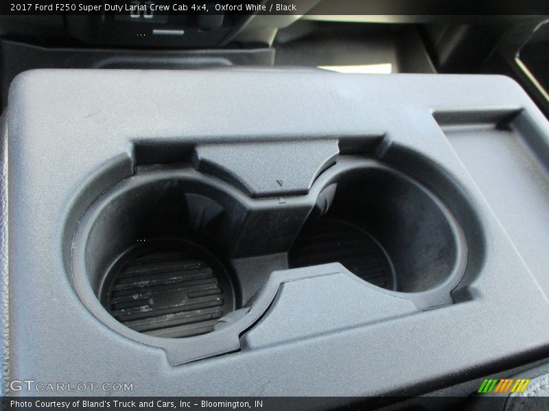 Oxford White / Black 2017 Ford F250 Super Duty Lariat Crew Cab 4x4