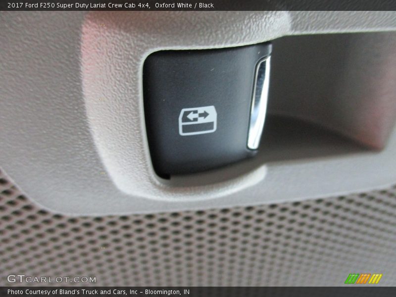 Oxford White / Black 2017 Ford F250 Super Duty Lariat Crew Cab 4x4