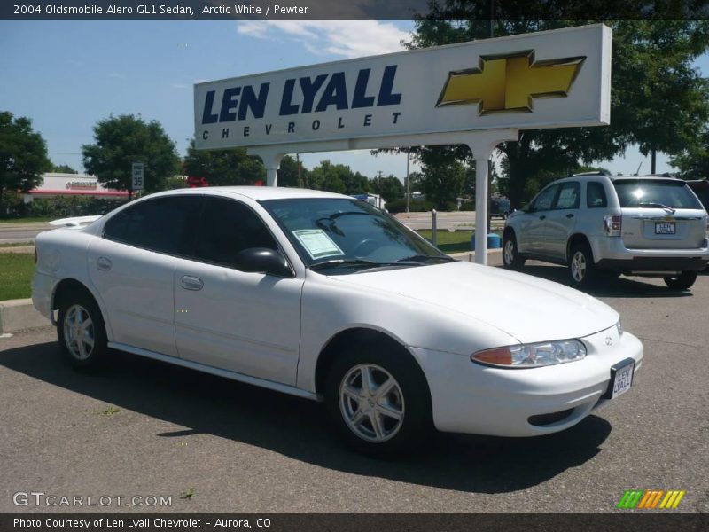 Arctic White / Pewter 2004 Oldsmobile Alero GL1 Sedan