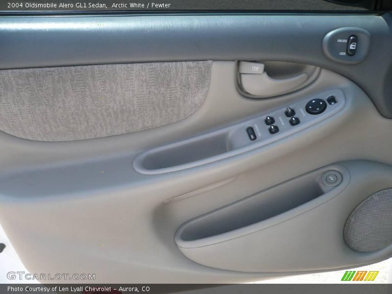 Arctic White / Pewter 2004 Oldsmobile Alero GL1 Sedan