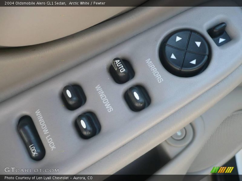 Arctic White / Pewter 2004 Oldsmobile Alero GL1 Sedan