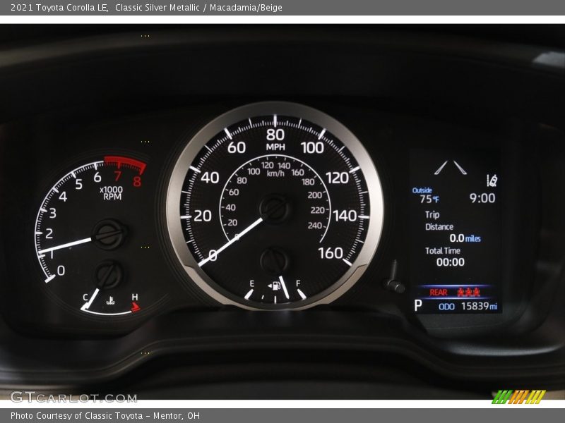 Classic Silver Metallic / Macadamia/Beige 2021 Toyota Corolla LE