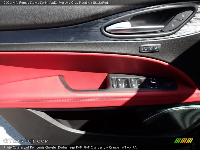 Vesuvio Gray Metallic / Black/Red 2021 Alfa Romeo Stelvio Sprint AWD