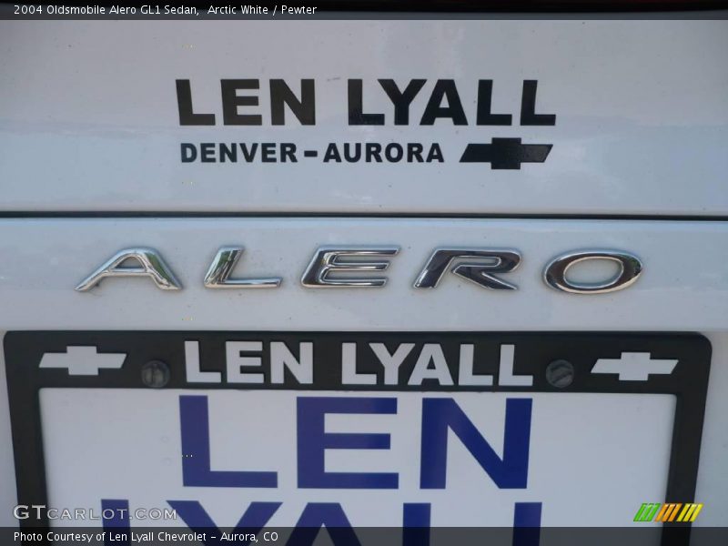 Arctic White / Pewter 2004 Oldsmobile Alero GL1 Sedan