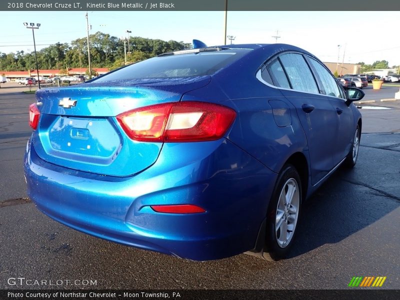 Kinetic Blue Metallic / Jet Black 2018 Chevrolet Cruze LT